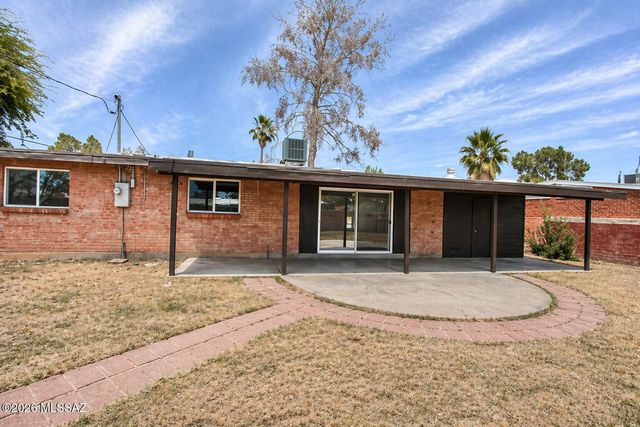5632 E Cooper Street, Tucson, AZ 85711