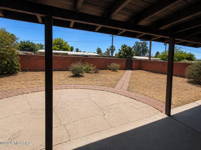 5632 E Cooper Street, Tucson, AZ 85711