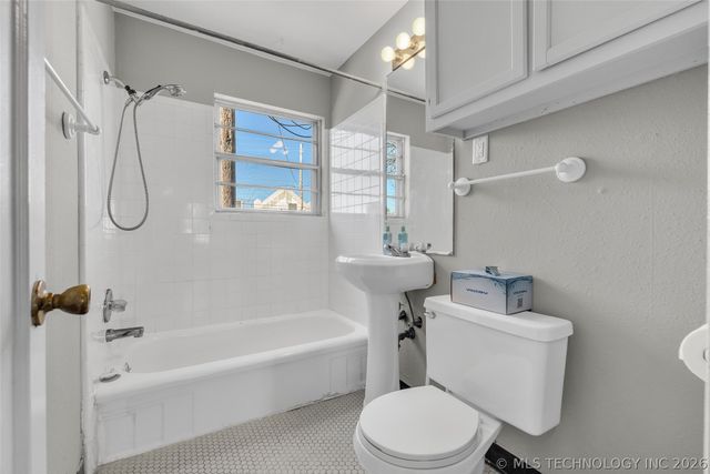 1321 E 38th Place 1321B, Tulsa, OK 74105