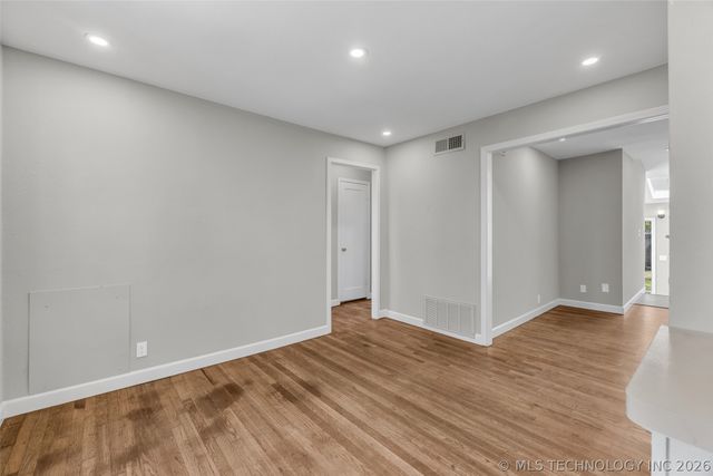 1321 E 38th Place 1321B, Tulsa, OK 74105