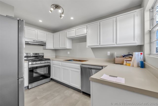 1321 E 38th Place 1321B, Tulsa, OK 74105