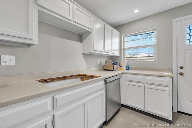 1321 E 38th Place 1321B, Tulsa, OK 74105