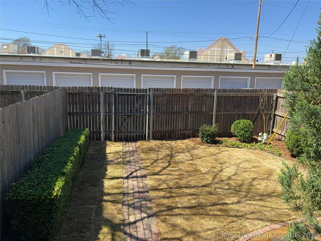 1321 E 38th Place 1321B, Tulsa, OK 74105