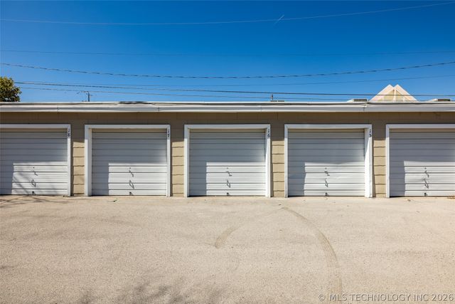 1321 E 38th Place 1321B, Tulsa, OK 74105