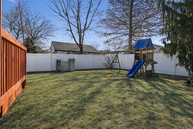 1716 Camp Avenue, Merrick, NY 11566