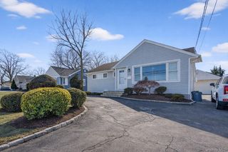 1716 Camp Avenue, Merrick, NY 11566