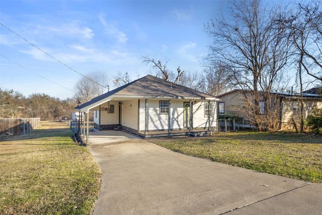 314 Woodard Street, Farmersville, TX 75442