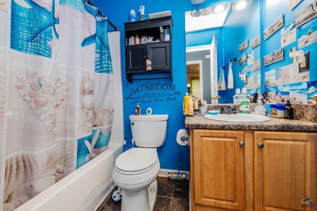 305 Strawbridge Lane, Bonaire, GA 31005