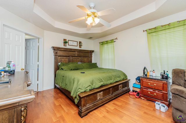 305 Strawbridge Lane, Bonaire, GA 31005