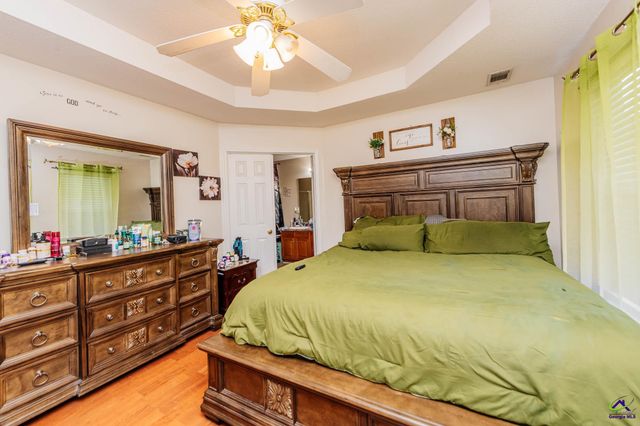 305 Strawbridge Lane, Bonaire, GA 31005