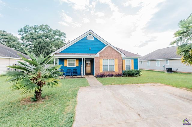 305 Strawbridge Lane, Bonaire, GA 31005
