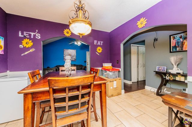 305 Strawbridge Lane, Bonaire, GA 31005