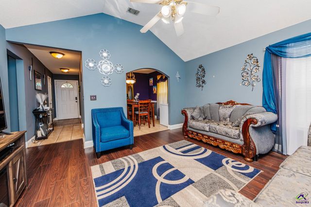 305 Strawbridge Lane, Bonaire, GA 31005
