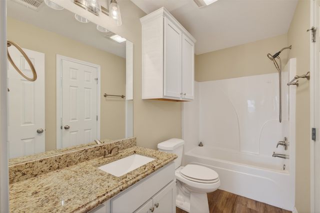 5005 Ames Place, Bossier City, LA 71112