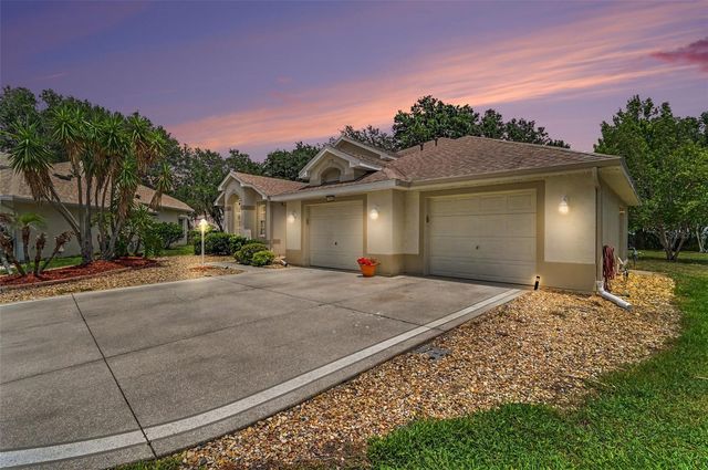2852 CAPE HORN COURT, Tavares, FL 32778