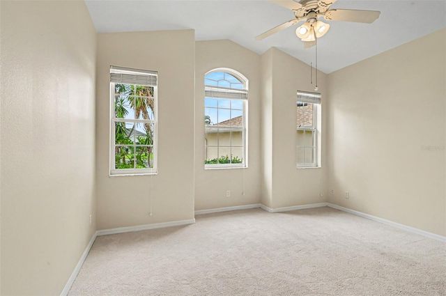 2852 CAPE HORN COURT, Tavares, FL 32778