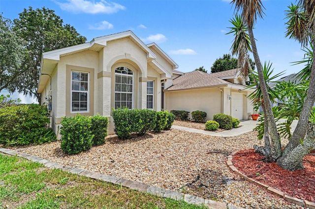 2852 CAPE HORN COURT, Tavares, FL 32778