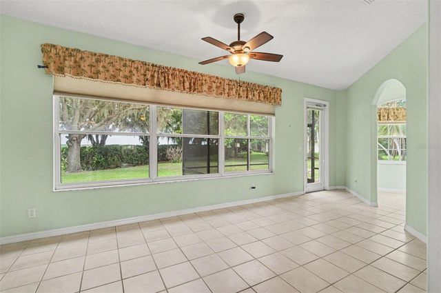 2852 CAPE HORN COURT, Tavares, FL 32778