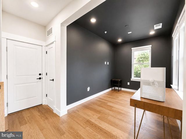 1011 SYCAMORE DR SE, Washington, DC 20032