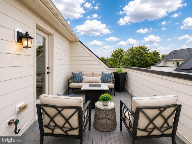 1011 SYCAMORE DR SE, Washington, DC 20032