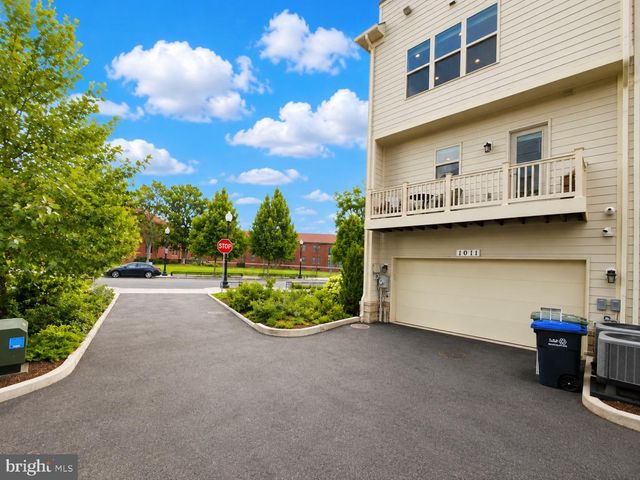 1011 SYCAMORE DR SE, Washington, DC 20032