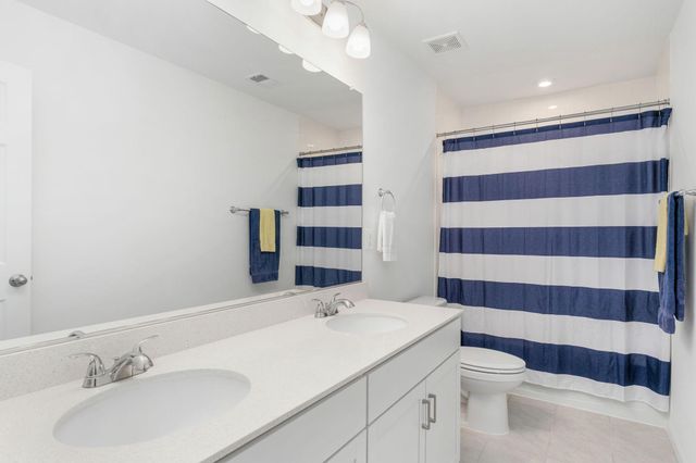 6371 POINTER LN, King George, VA 22485