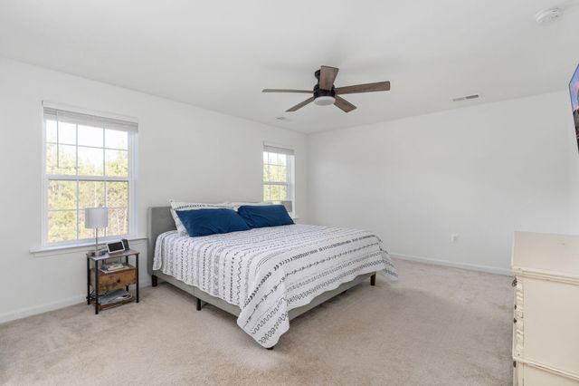 6371 POINTER LN, King George, VA 22485