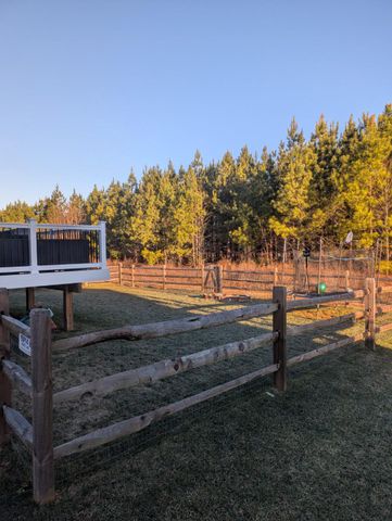 6371 POINTER LN, King George, VA 22485