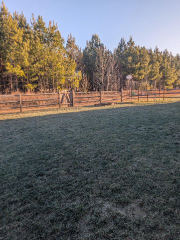 6371 POINTER LN, King George, VA 22485