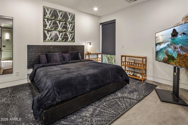 4334 E LEWIS Avenue, Phoenix, AZ 85008