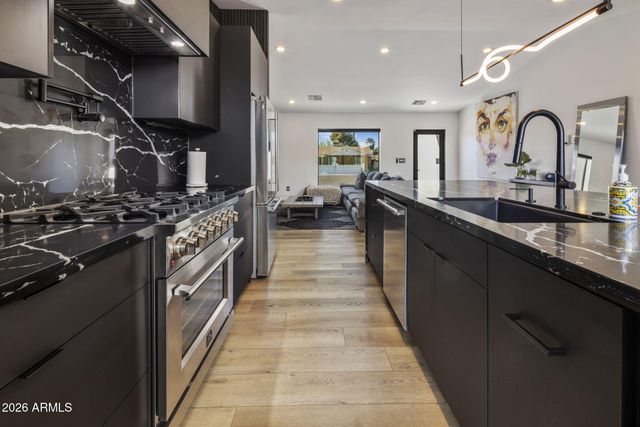 4334 E LEWIS Avenue, Phoenix, AZ 85008