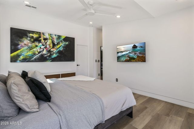 4334 E LEWIS Avenue, Phoenix, AZ 85008