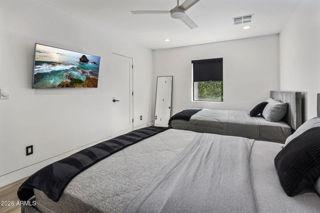 4334 E LEWIS Avenue, Phoenix, AZ 85008