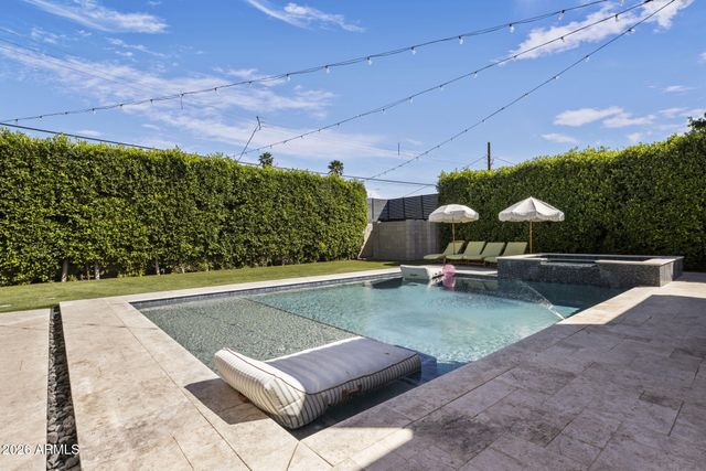 4334 E LEWIS Avenue, Phoenix, AZ 85008