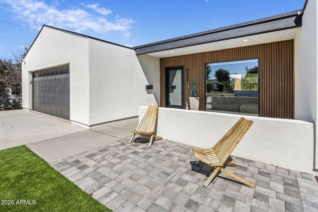 4334 E LEWIS Avenue, Phoenix, AZ 85008