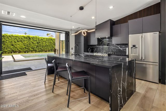 4334 E LEWIS Avenue, Phoenix, AZ 85008