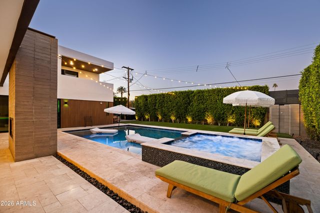 4334 E LEWIS Avenue, Phoenix, AZ 85008