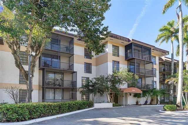 5530 NW 44th Street 318C, Lauderhill, FL 33319