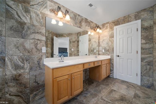 106 Fisher CT, Seaford, VA 23696