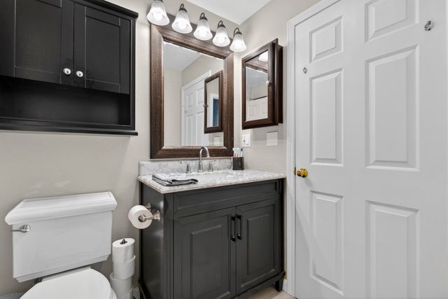 11 Sundown Drive D, Derry, NH 03038