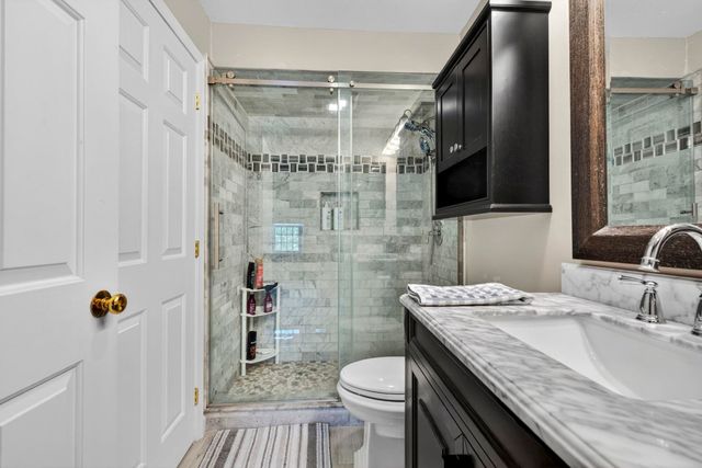 11 Sundown Drive D, Derry, NH 03038
