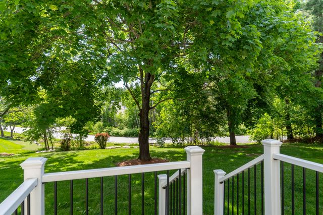 11 Sundown Drive D, Derry, NH 03038