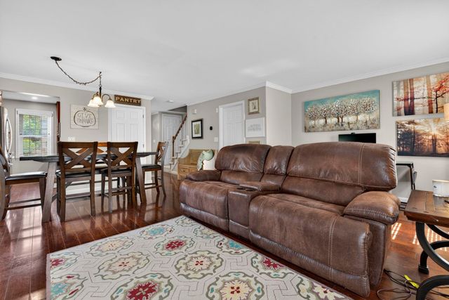 11 Sundown Drive D, Derry, NH 03038