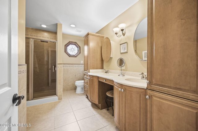 24 Cannonade Drive W, Marlboro, NJ 07726