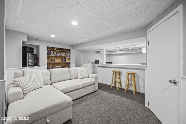 24 Cannonade Drive W, Marlboro, NJ 07726