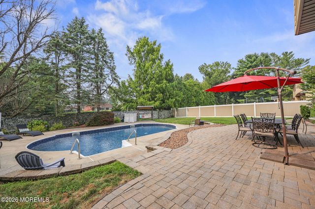 24 Cannonade Drive W, Marlboro, NJ 07726