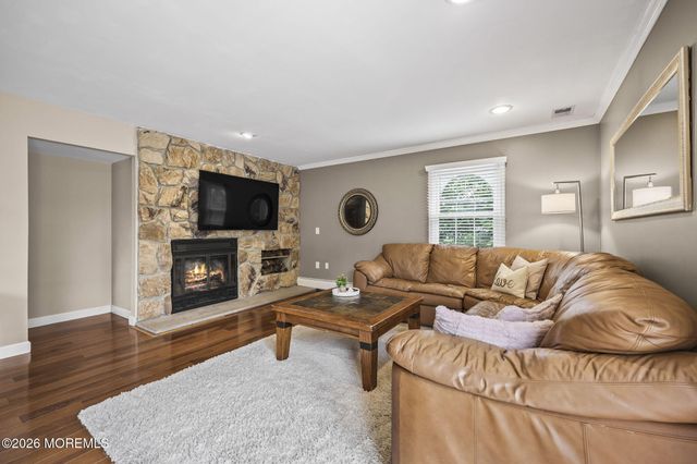 24 Cannonade Drive W, Marlboro, NJ 07726