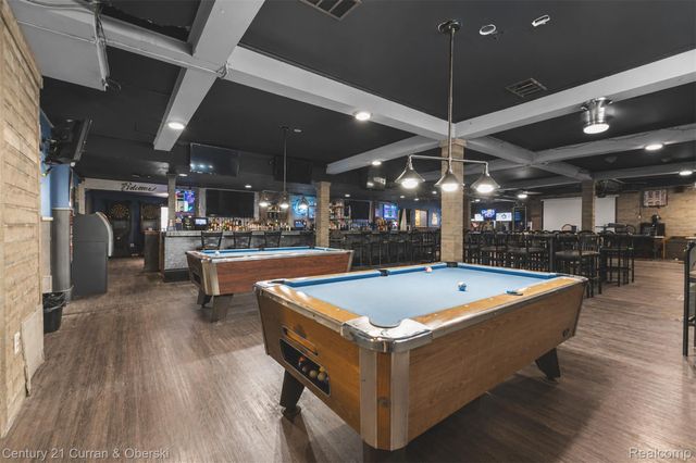 21350 Van Born Rd, Dearborn Heights, MI 48125