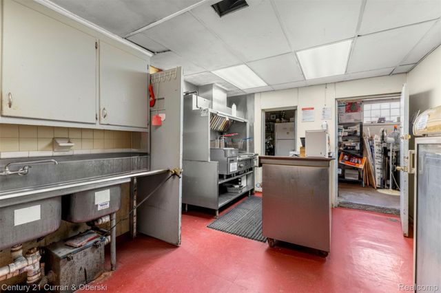 21350 Van Born Rd, Dearborn Heights, MI 48125