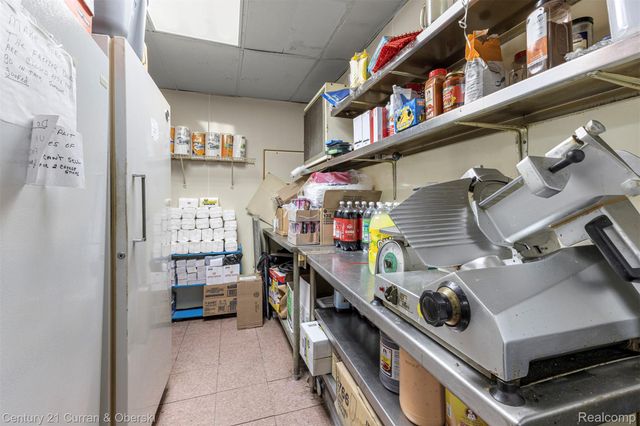 21350 Van Born Rd, Dearborn Heights, MI 48125